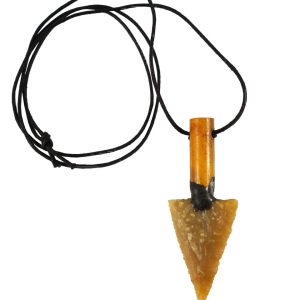 Pendentif pointe de flèche en silex taillé